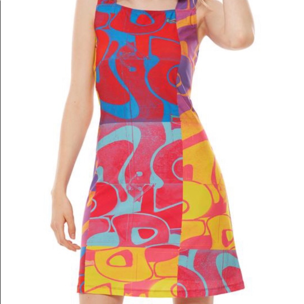 YUL VOY Made in Canada, Super “MOD” Boutique Dress